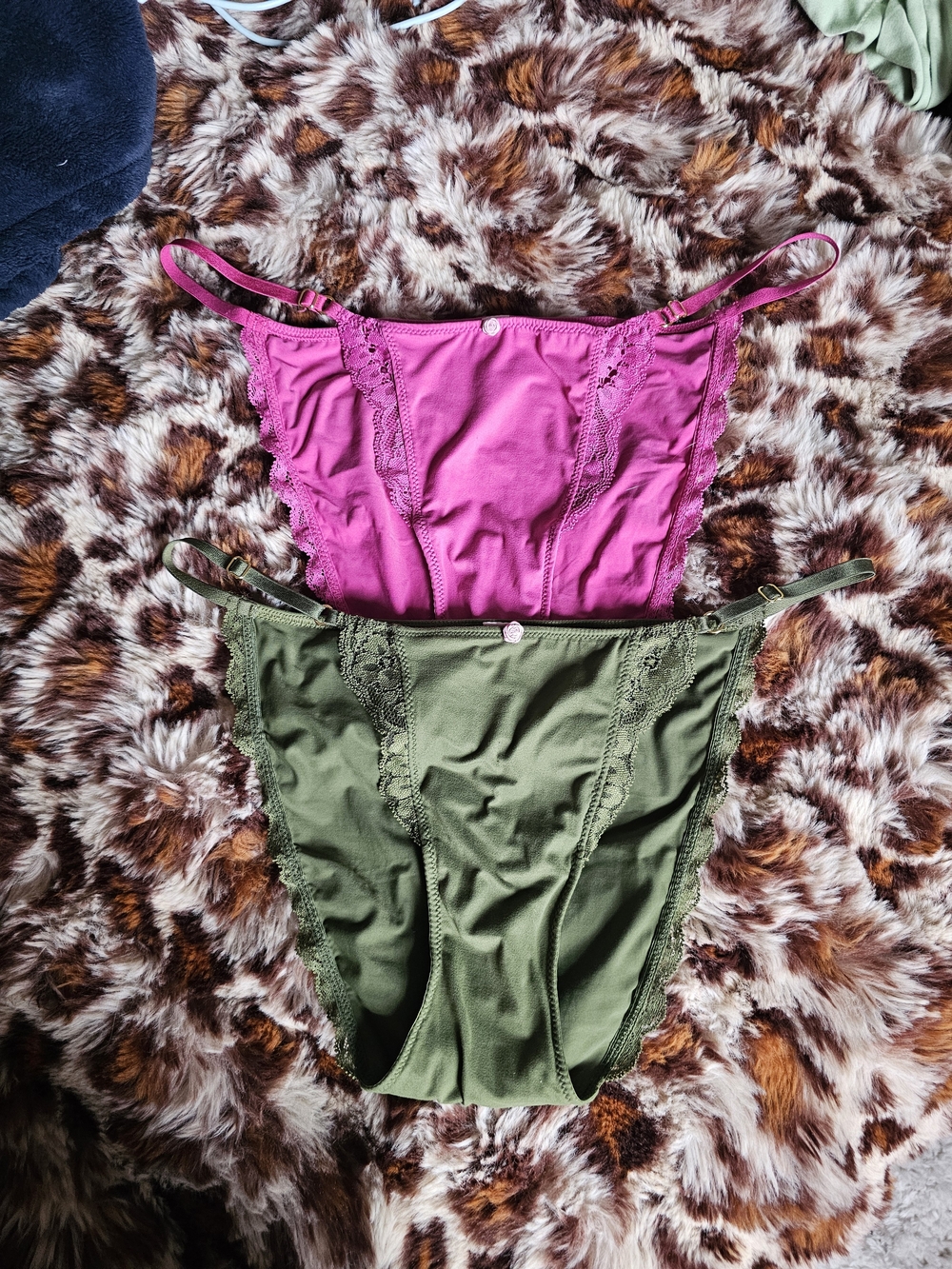 Victoria's Secret Lace-Trim Bikini Set - Pink & Olive